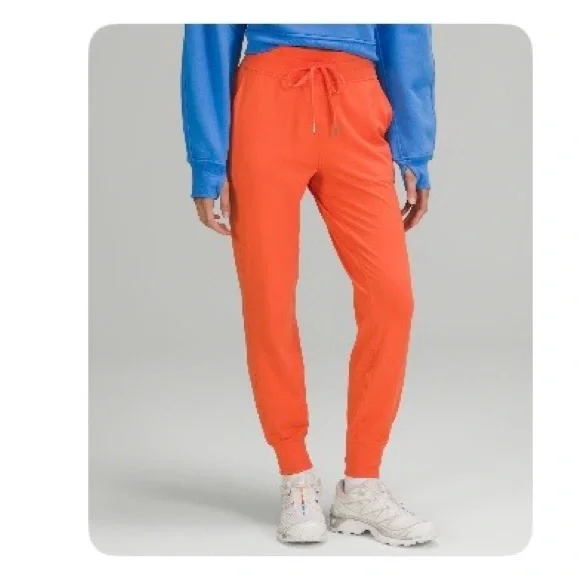 Worn once Lululemon Rulu High Rise Jogger - Picture 2 of 3